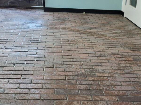 Commercial Floor Cleaning in Los Angeles, CA (1)