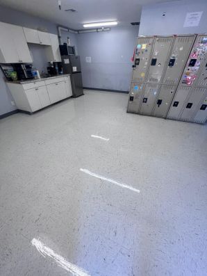 Commercial Floor Stripping and Waxing in Boyle Heights, CA (4)
